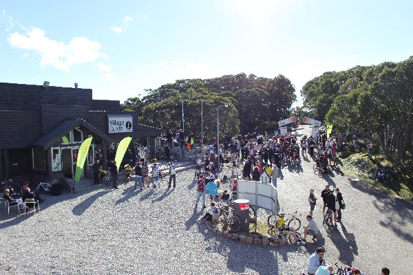 Mt Baw Baw Alpine Report on a Warm Sunny Sunday in March